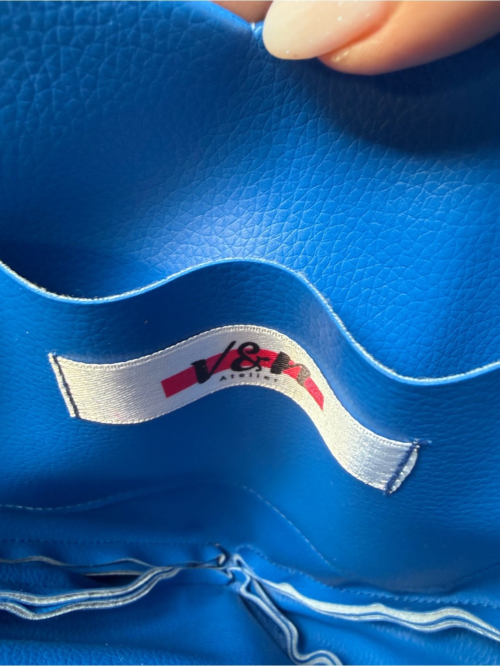 Blue Heart-Shaped Shoulder Bag – Women’s Fashion Tote - Picture 4 of 5